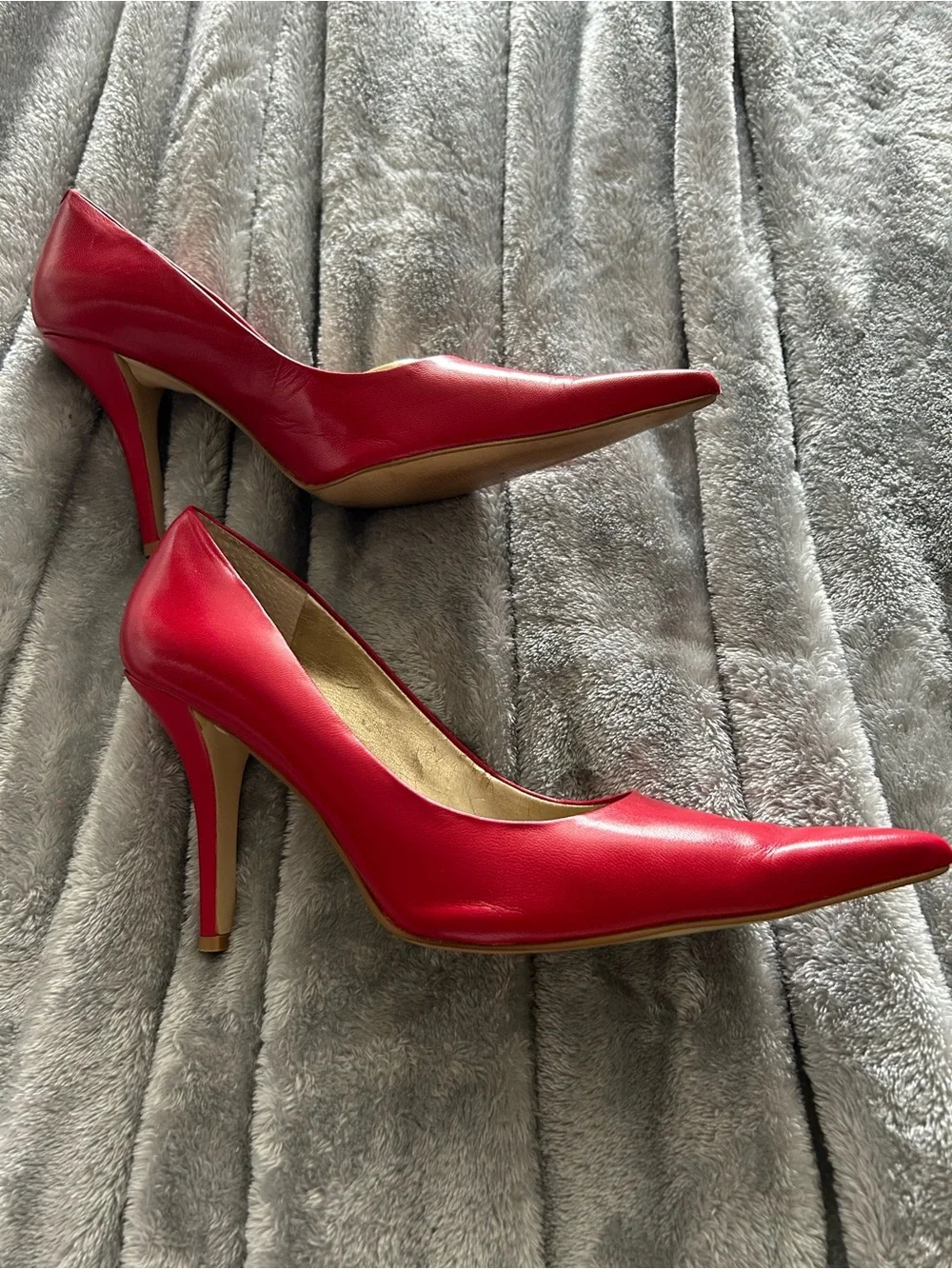 Nine West Red Pointed Toe Leather Pumps